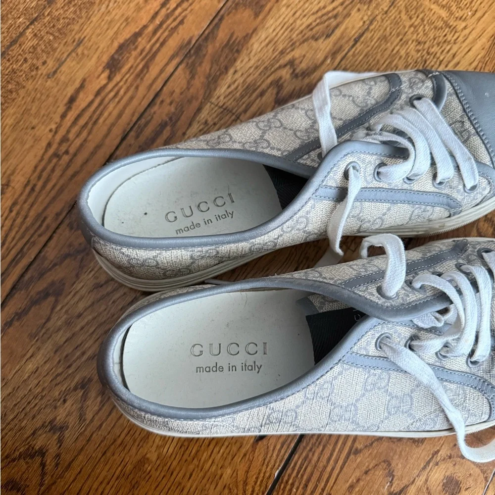 Gucci GG Supreme Canvas Low ‘Beige Gray’ Sneakers
